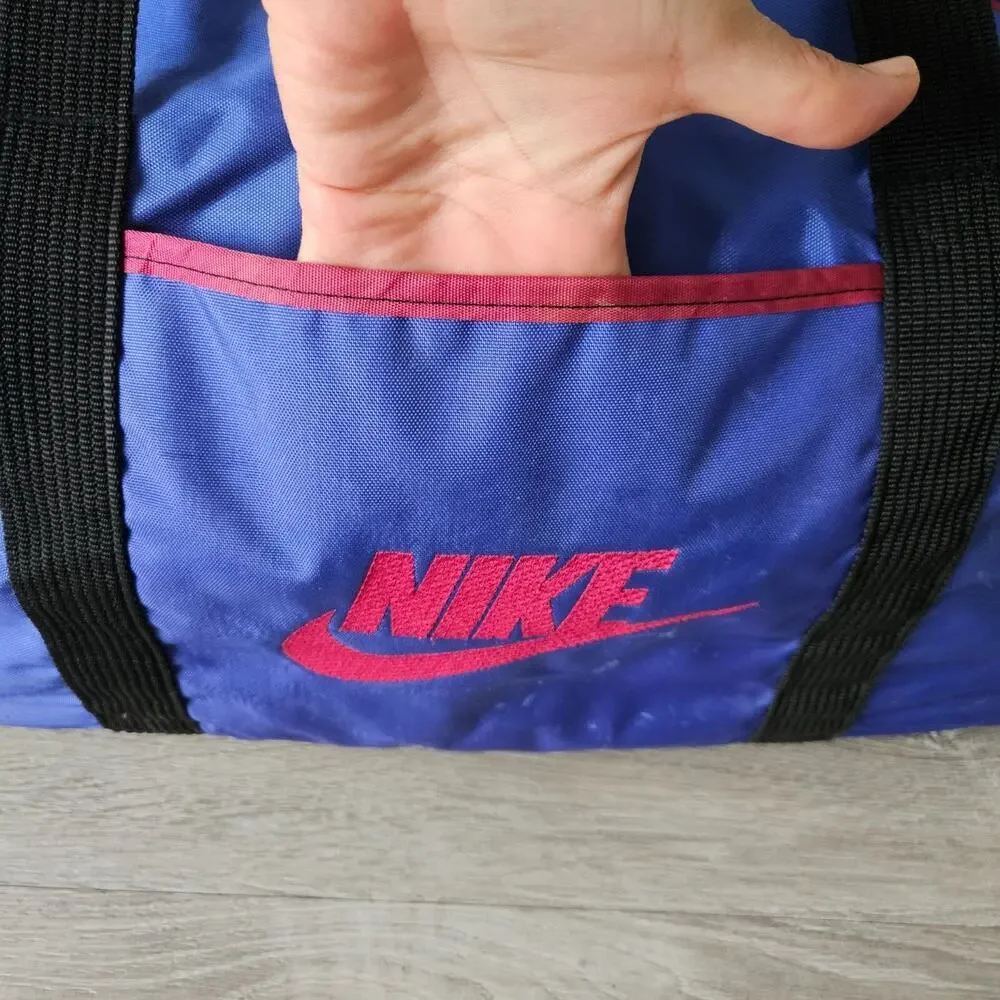 Nike Duffle‎ Gym Bag Retro Vintage 90s Y2K Colorful Purple Pink Strap Zip